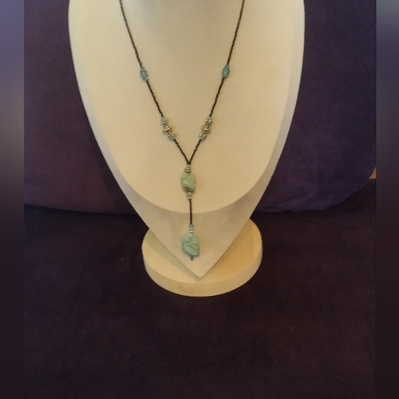 Elegant Black and Turquoise Necklace - Picture 8 of 9